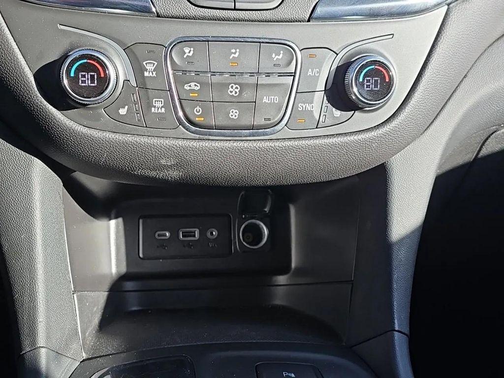 used 2024 Chevrolet Equinox car, priced at $21,996