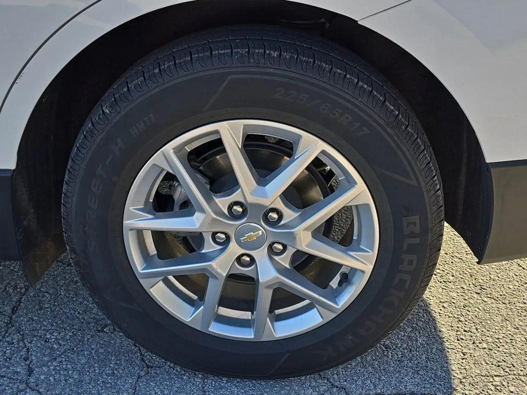 used 2024 Chevrolet Equinox car, priced at $21,996