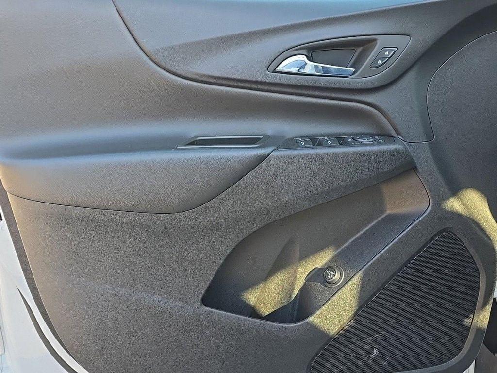 used 2024 Chevrolet Equinox car, priced at $21,996