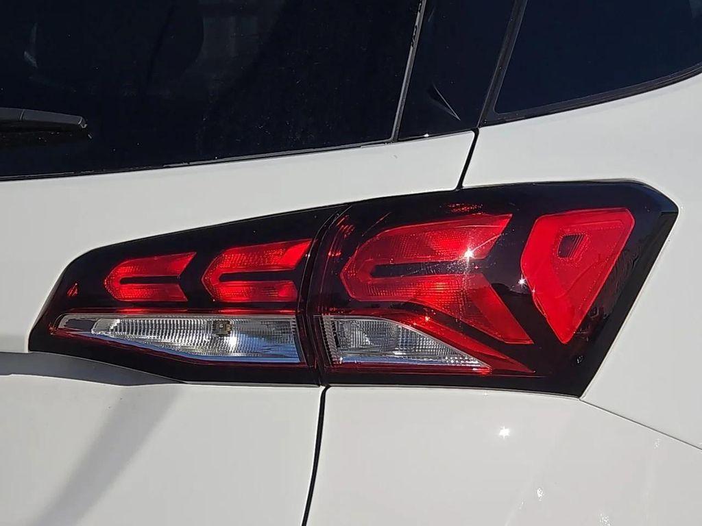 used 2024 Chevrolet Equinox car, priced at $21,996