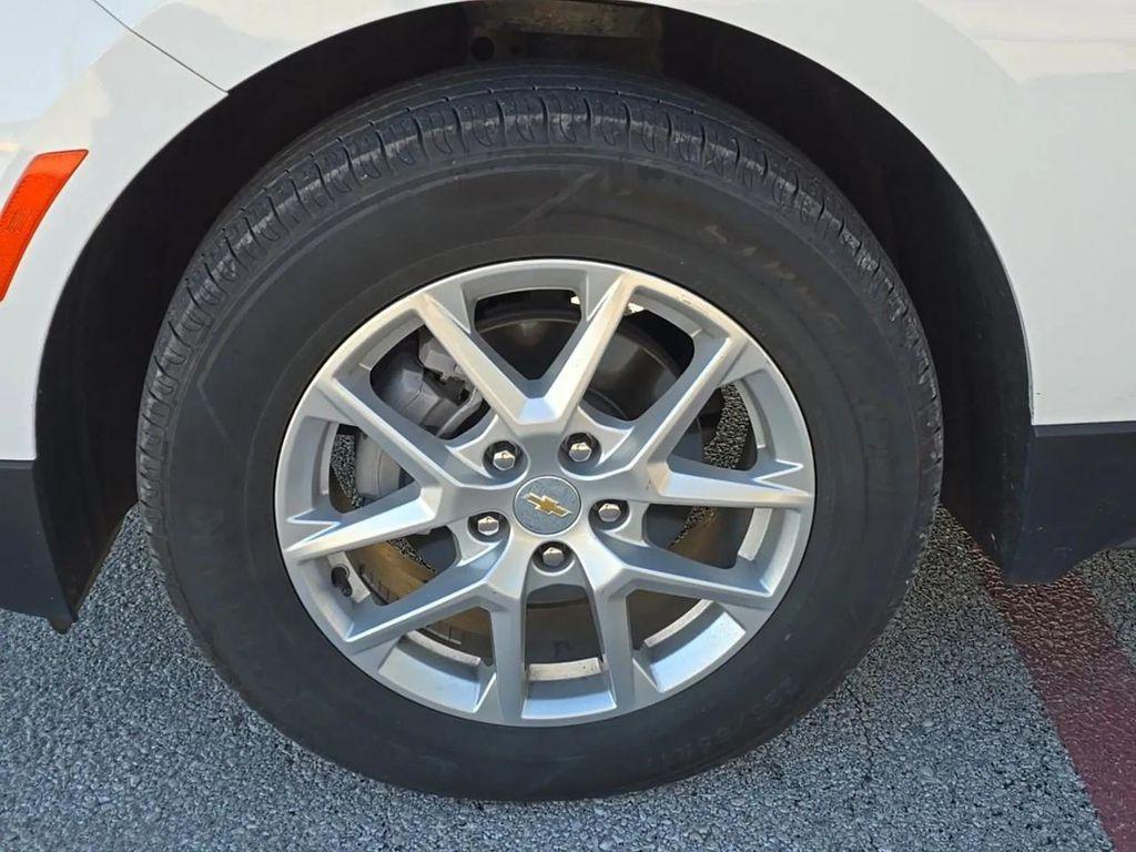 used 2024 Chevrolet Equinox car, priced at $21,996