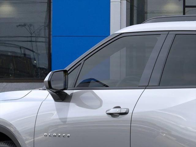 new 2025 Chevrolet Blazer car, priced at $35,560