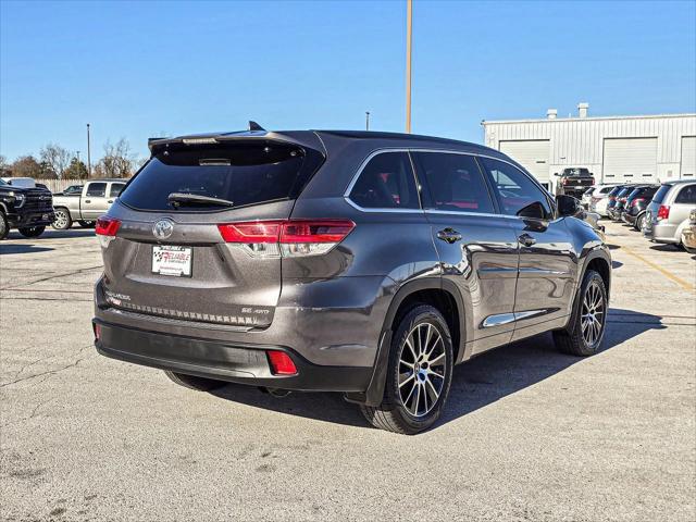 used 2018 Toyota Highlander car, priced at $22,411