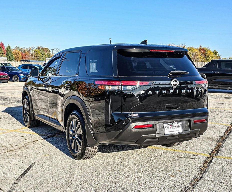 used 2022 Nissan Pathfinder car, priced at $23,358