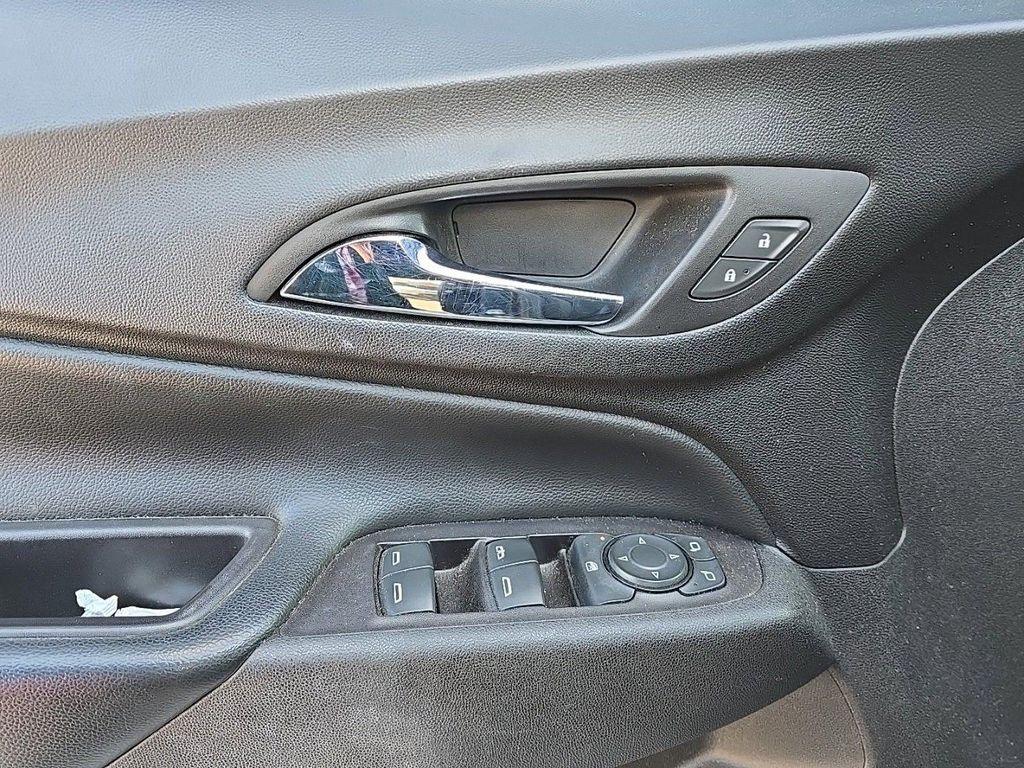 used 2020 Chevrolet Equinox car, priced at $16,630