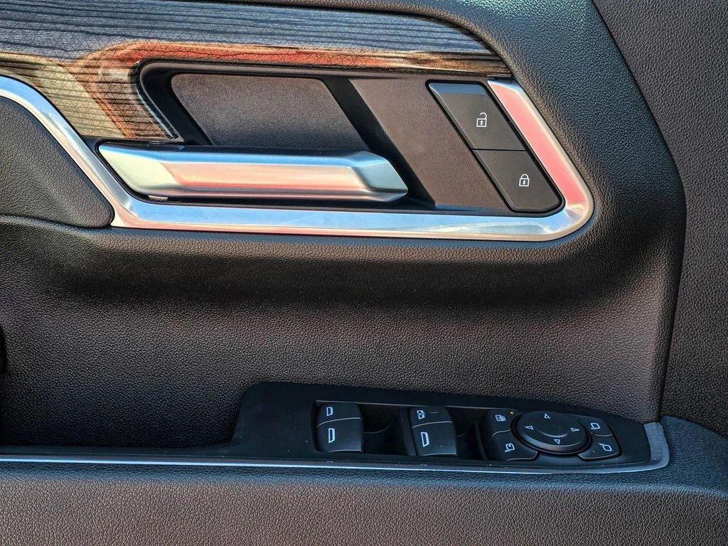 used 2025 Chevrolet Silverado 2500 car, priced at $57,996