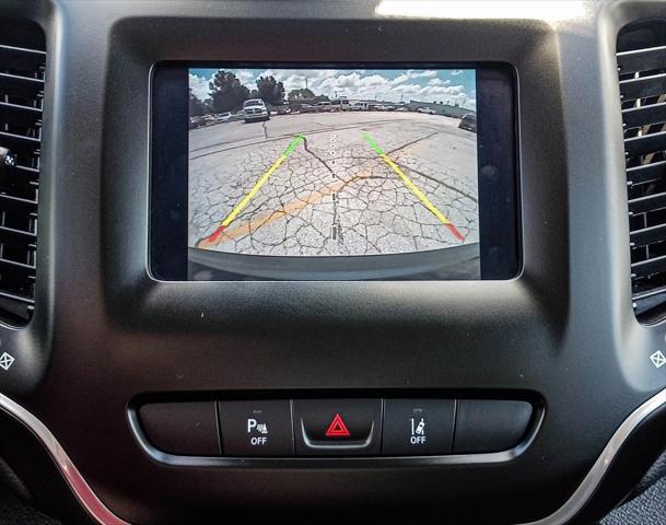 used 2021 Jeep Cherokee car, priced at $21,390