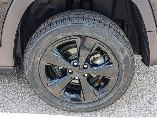 used 2021 Jeep Cherokee car, priced at $21,390