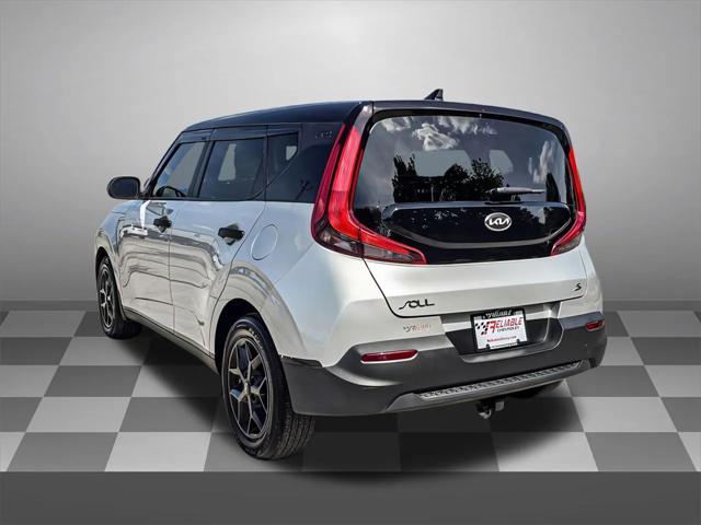 used 2021 Kia Soul car, priced at $15,584