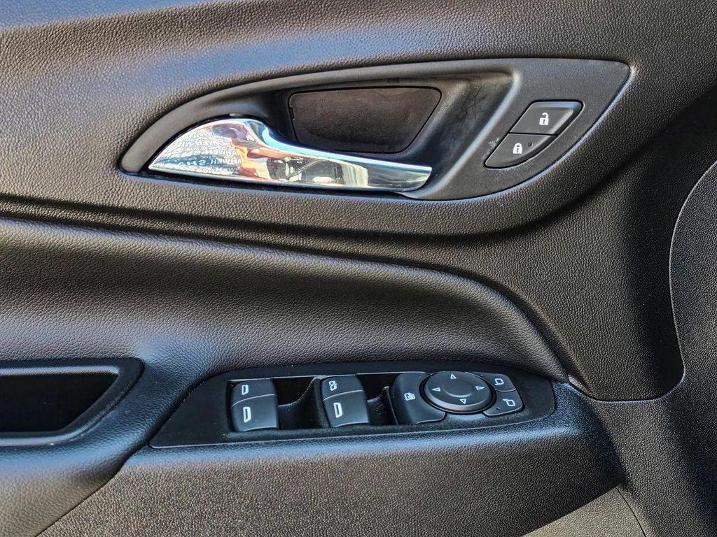 used 2023 Chevrolet Equinox car, priced at $21,603