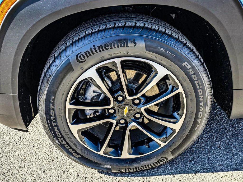 used 2025 Chevrolet TrailBlazer car, priced at $22,630