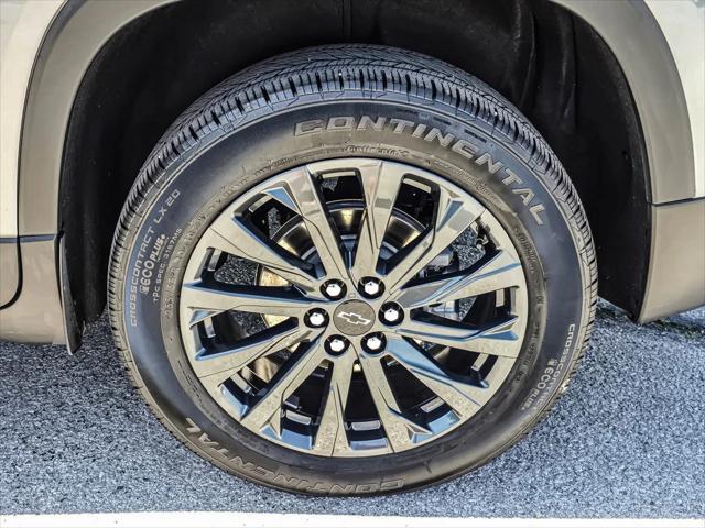 used 2023 Chevrolet Traverse car, priced at $40,741