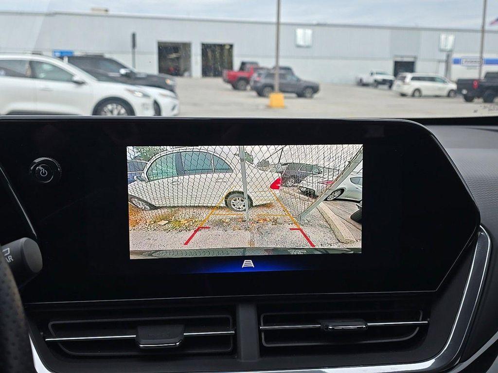 used 2024 Chevrolet Trax car, priced at $22,546