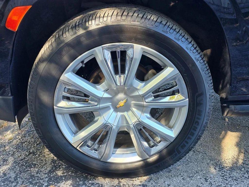 used 2022 Chevrolet Suburban car, priced at $45,996