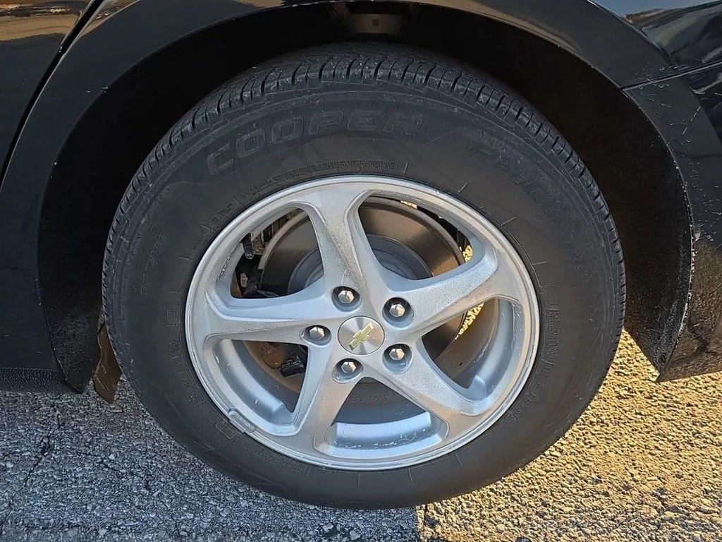 used 2017 Chevrolet Malibu car, priced at $10,917