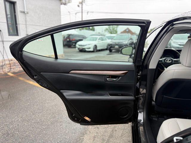 used 2017 Lexus ES 350 car, priced at $20,998