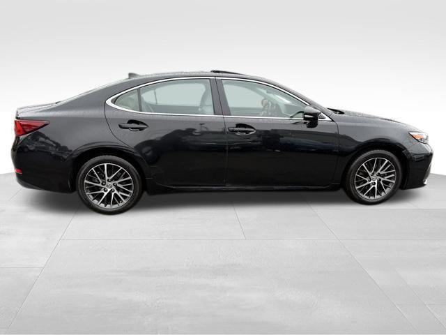 used 2017 Lexus ES 350 car, priced at $20,998