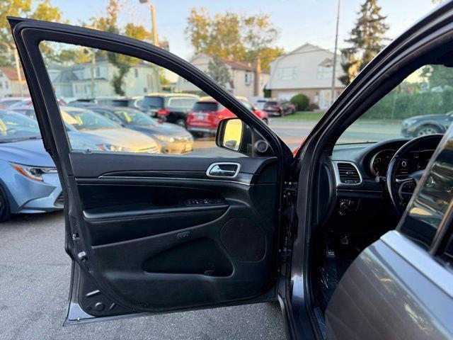 used 2020 Jeep Grand Cherokee car, priced at $14,398