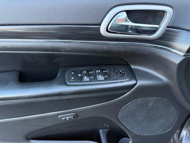 used 2020 Jeep Grand Cherokee car, priced at $14,398