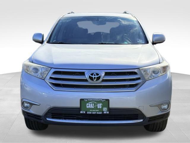 used 2013 Toyota Highlander car, priced at $10,498