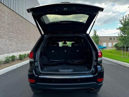 used 2020 Jeep Grand Cherokee car, priced at $18,997