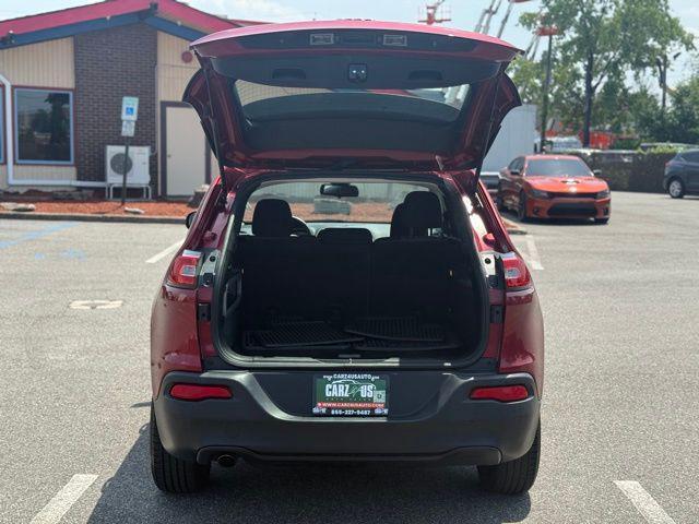 used 2014 Jeep Cherokee car, priced at $6,695