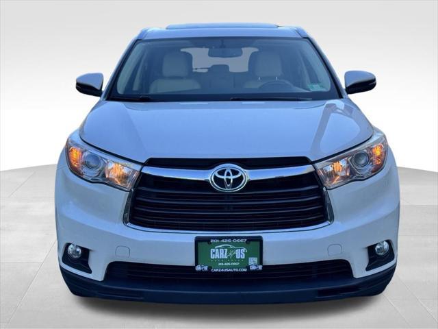 used 2016 Toyota Highlander car, priced at $17,495