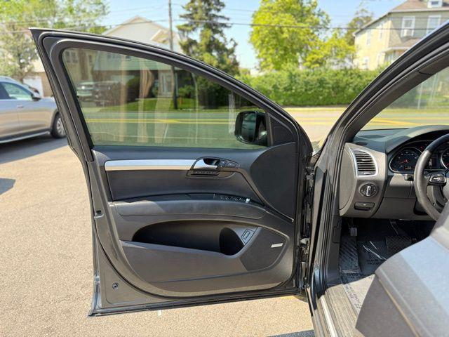 used 2015 Audi Q7 car, priced at $10,495