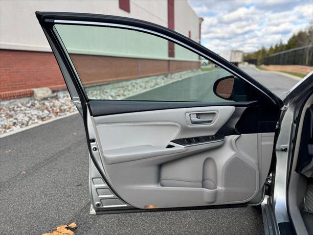 used 2017 Toyota Camry Hybrid car, priced at $11,998