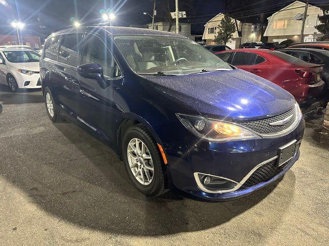 used 2020 Chrysler Pacifica car, priced at $1