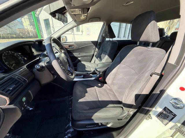 used 2017 Honda Accord Hybrid car