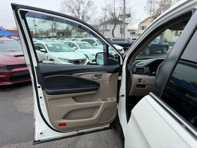 used 2019 Honda Pilot car, priced at $17,497
