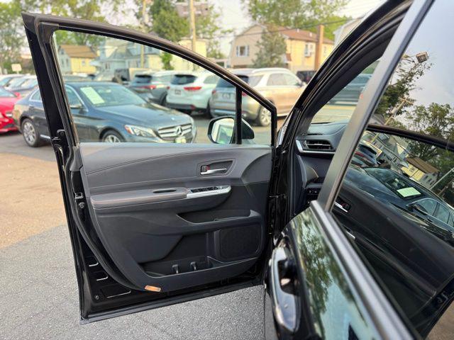 used 2022 Toyota Sienna car, priced at $35,895
