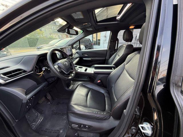 used 2022 Toyota Sienna car, priced at $35,895