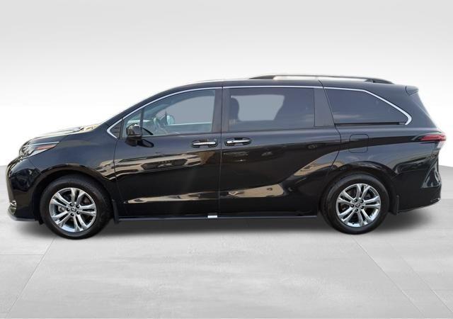 used 2022 Toyota Sienna car, priced at $35,895