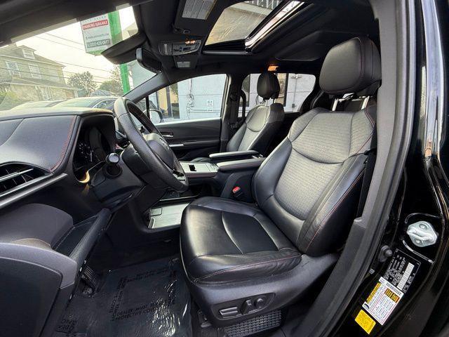 used 2022 Toyota Sienna car, priced at $35,895