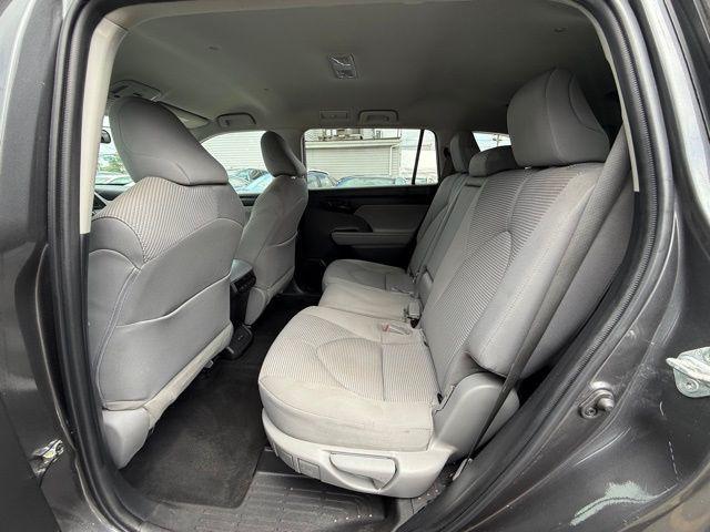 used 2022 Toyota Highlander car, priced at $31,495