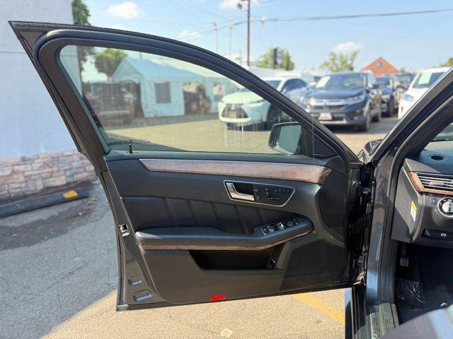 used 2011 Mercedes-Benz E-Class car
