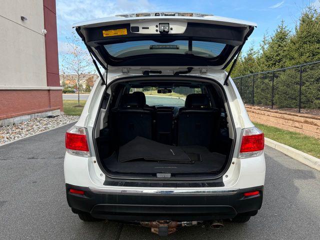 used 2011 Toyota Highlander car, priced at $12,395