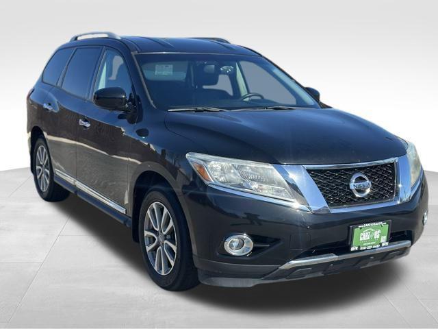 used 2015 Nissan Pathfinder car, priced at $9,495