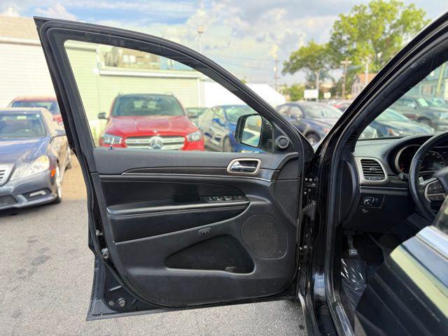 used 2017 Jeep Grand Cherokee car, priced at $11,995