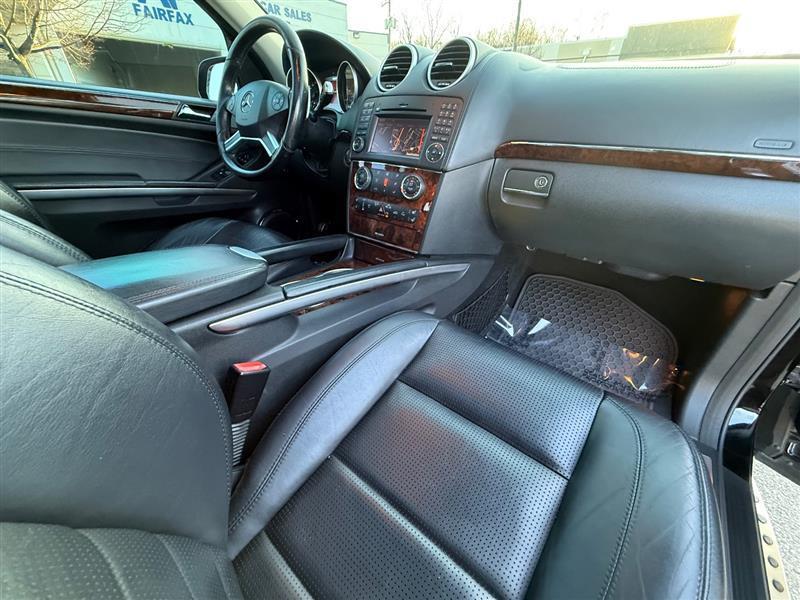 used 2009 Mercedes-Benz M-Class car, priced at $12,495