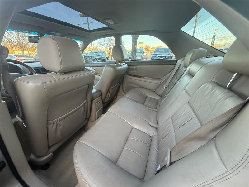 used 2000 Lexus ES 300 car, priced at $4,495