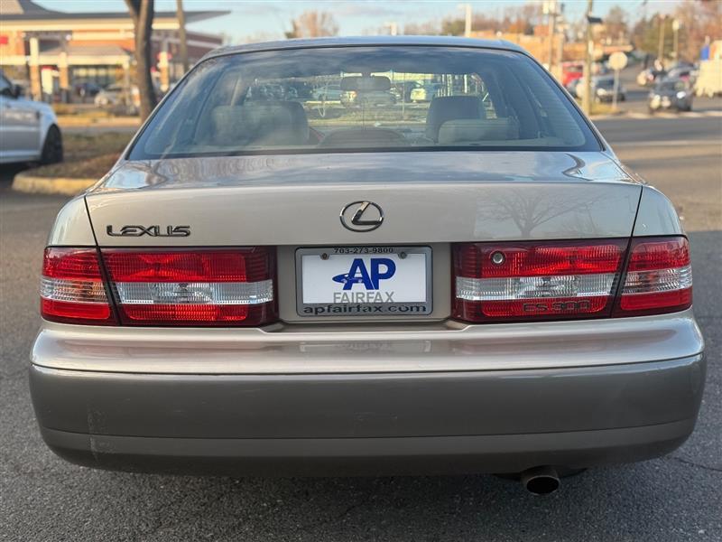 used 2000 Lexus ES 300 car, priced at $4,495