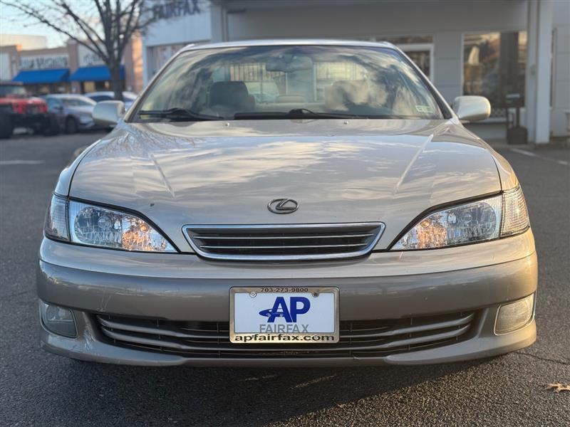 used 2000 Lexus ES 300 car, priced at $4,495