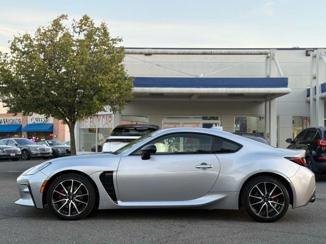 used 2024 Toyota GR86 car, priced at $27,495