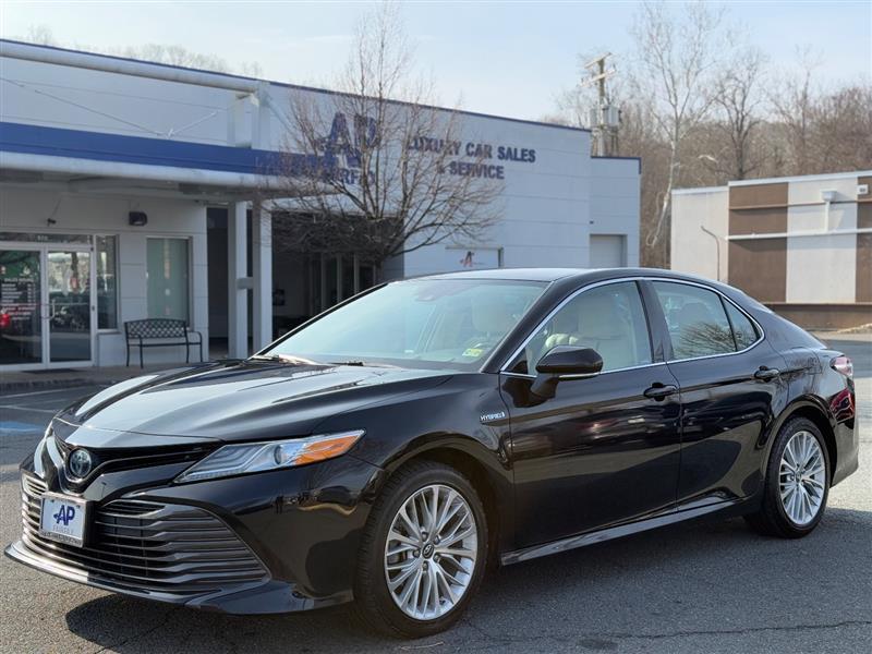 used 2019 Toyota Camry Hybrid car, priced at $18,995