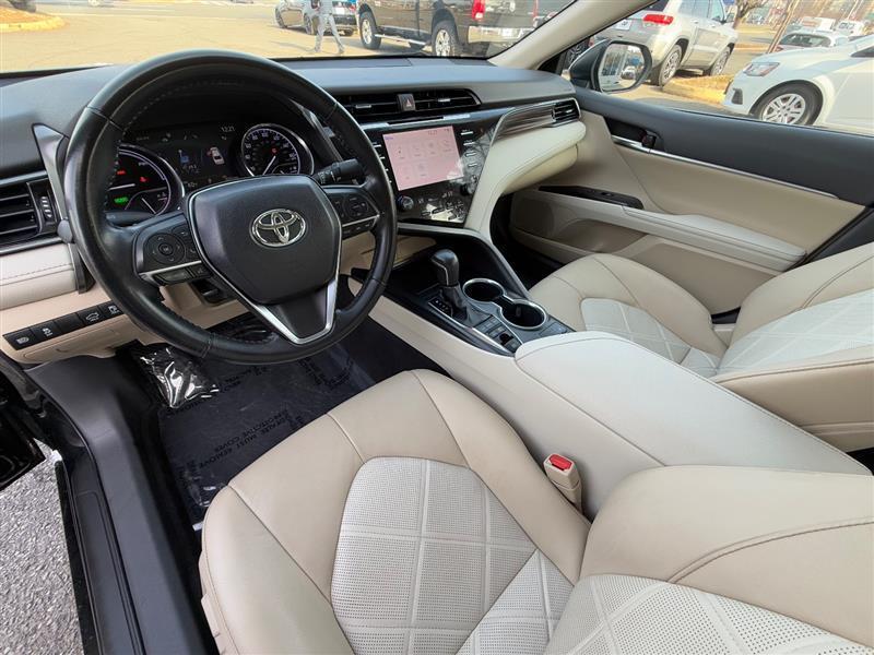 used 2019 Toyota Camry Hybrid car, priced at $18,995