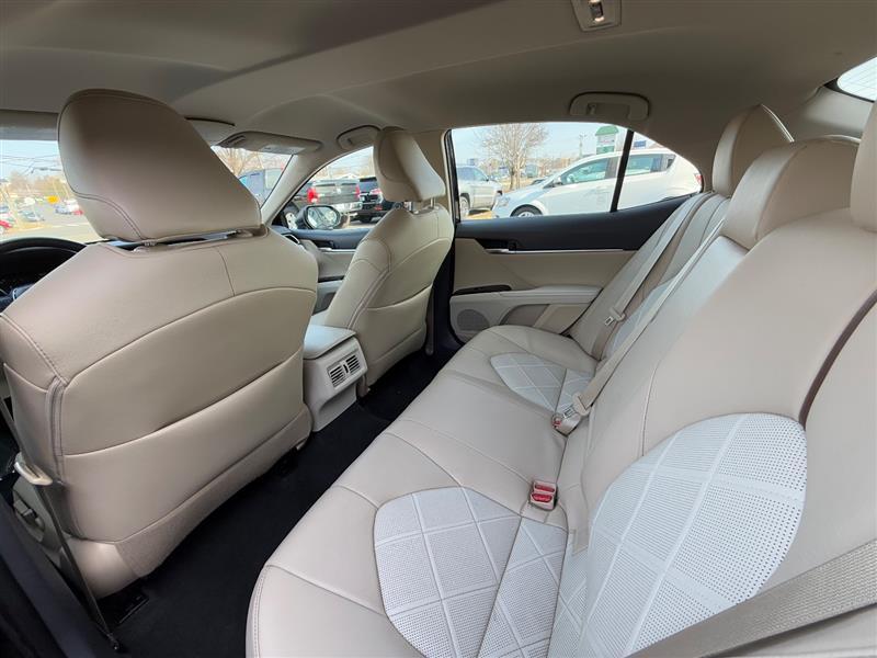 used 2019 Toyota Camry Hybrid car, priced at $18,995