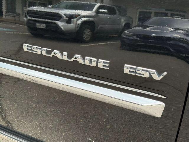 used 2014 Cadillac Escalade ESV car, priced at $14,995